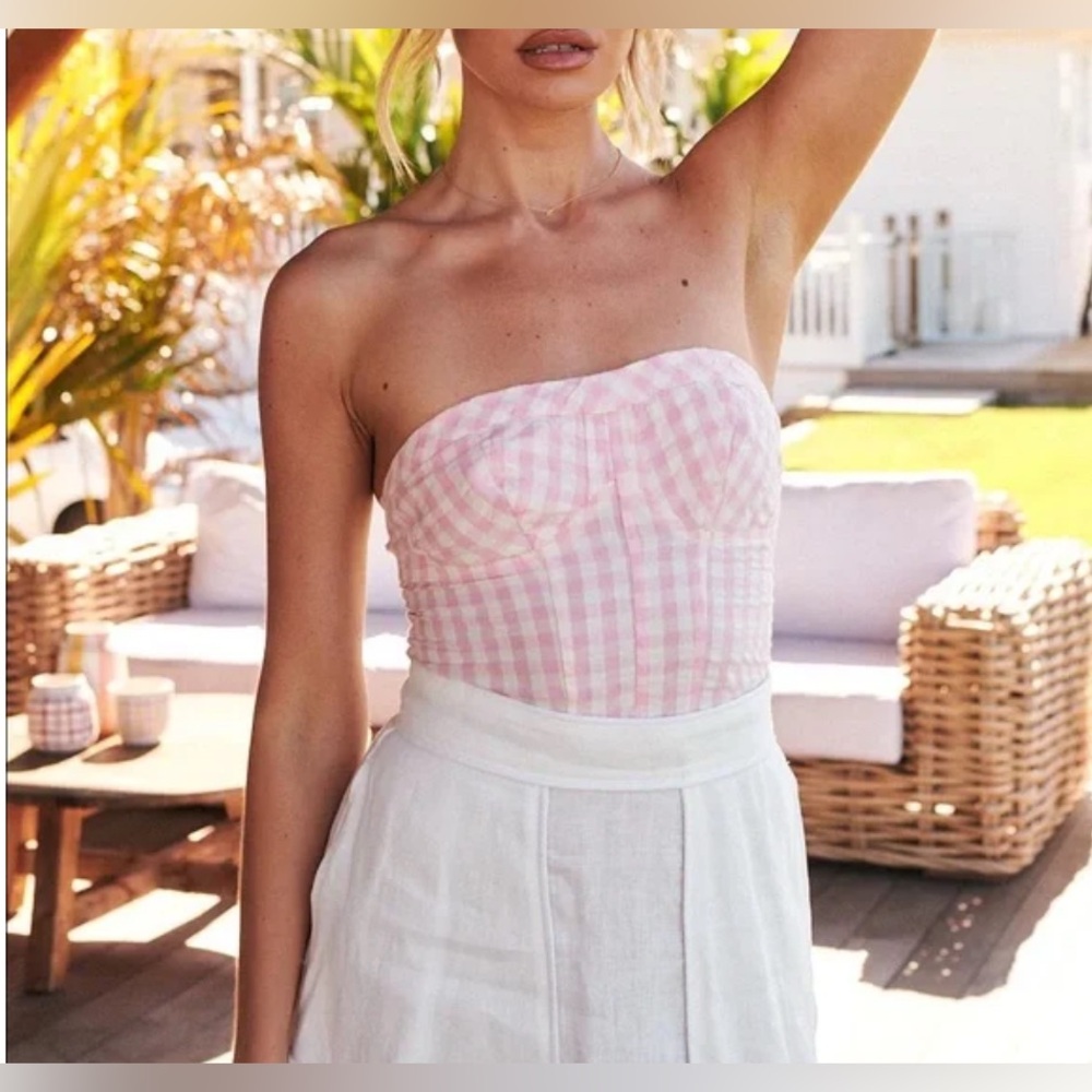 Free People Leilani Tube Top
B1